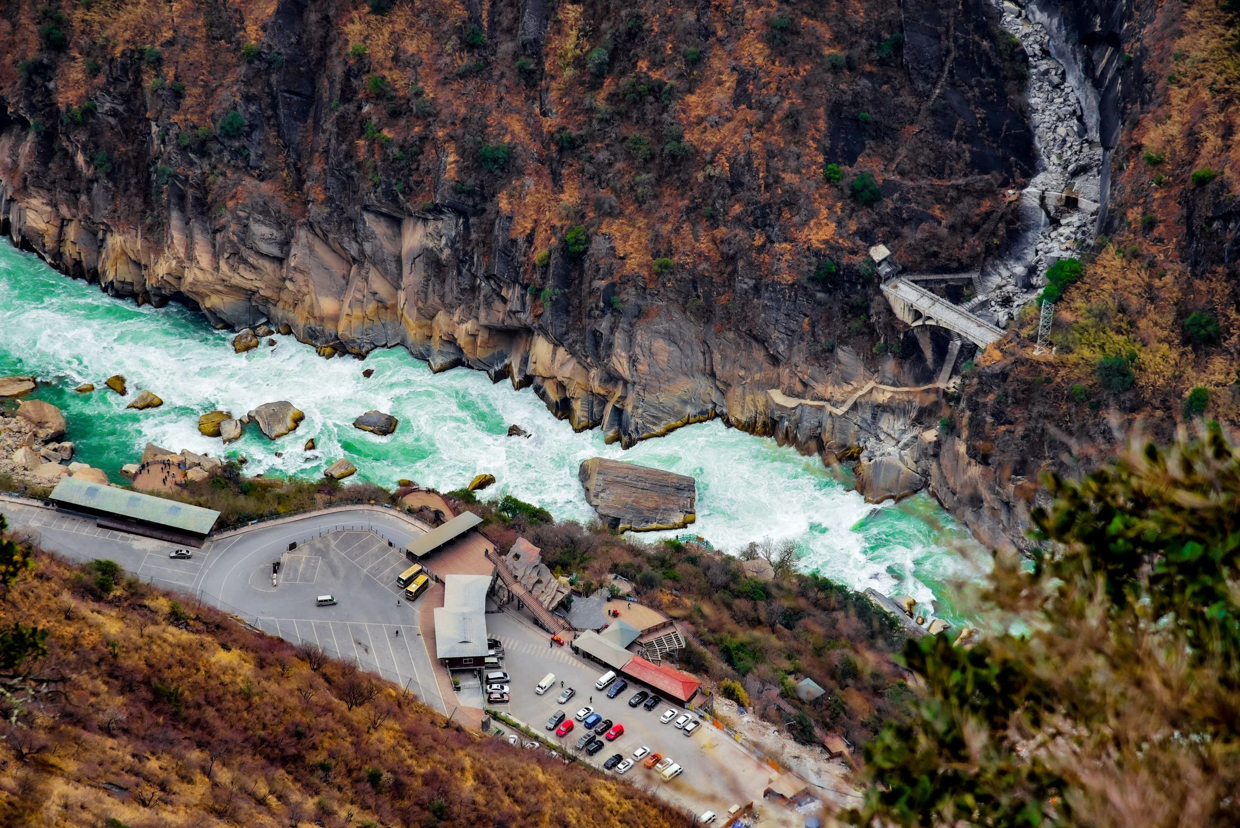 虎跳峽(★含上下行觀光電梯)
