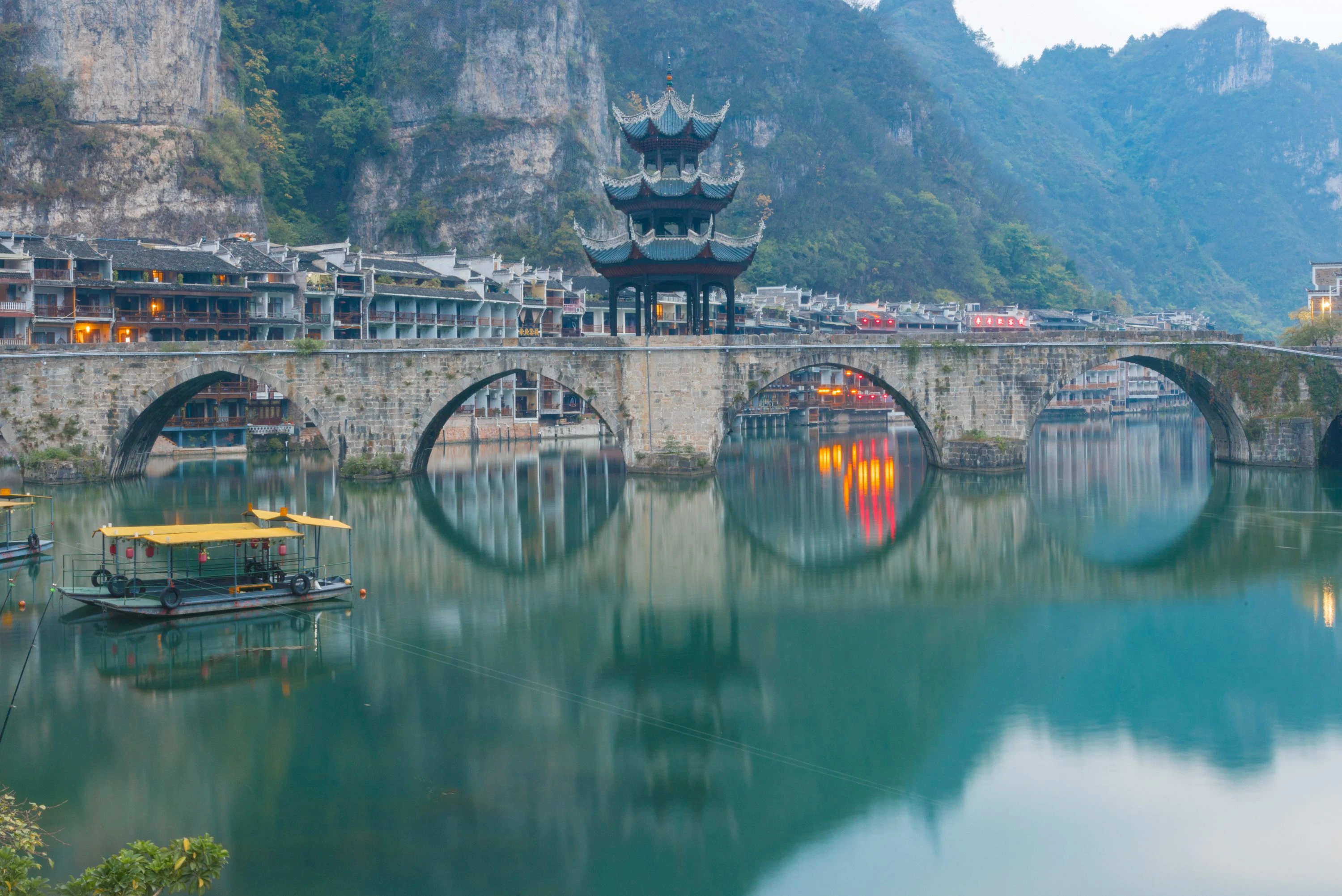 鎮遠古城(含接駁車)