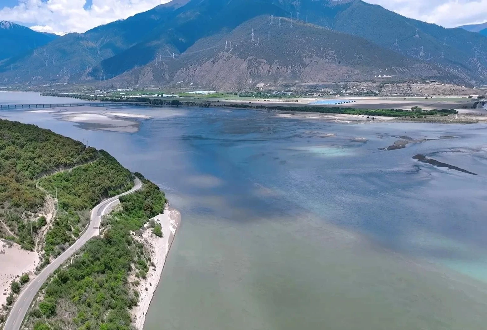 兩江交匯處(海拔2920米)