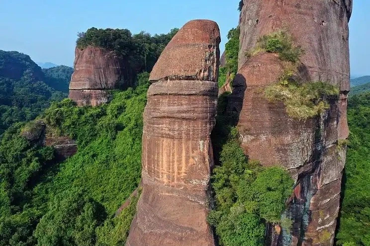 丹霞山風景區(陽元石)