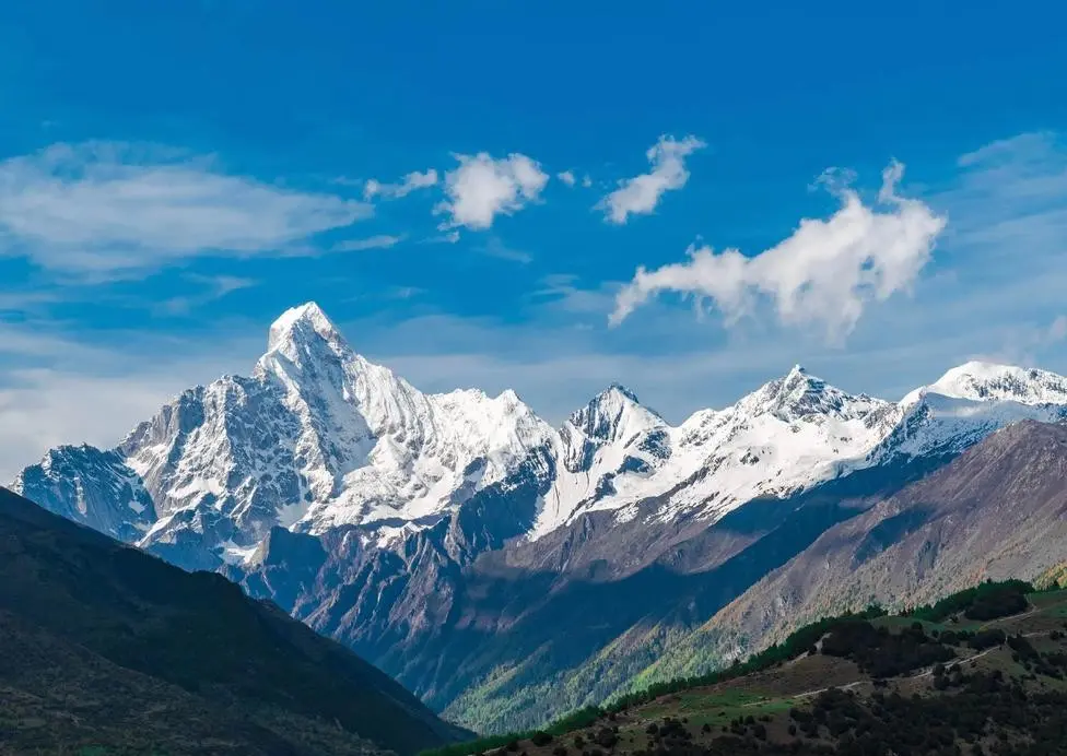 貓鼻樑觀景台,遠眺四姑娘山