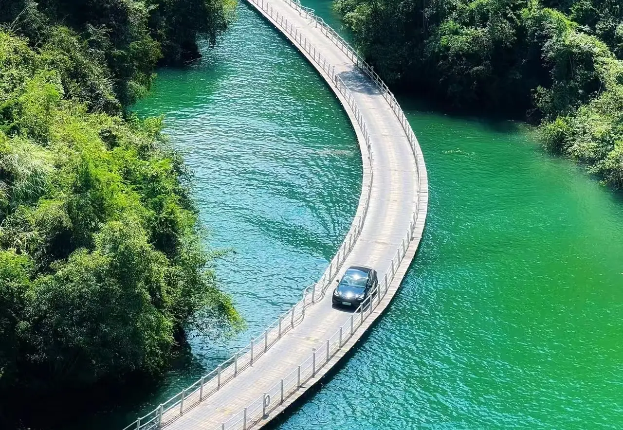 電瓶車過獅子關浮橋