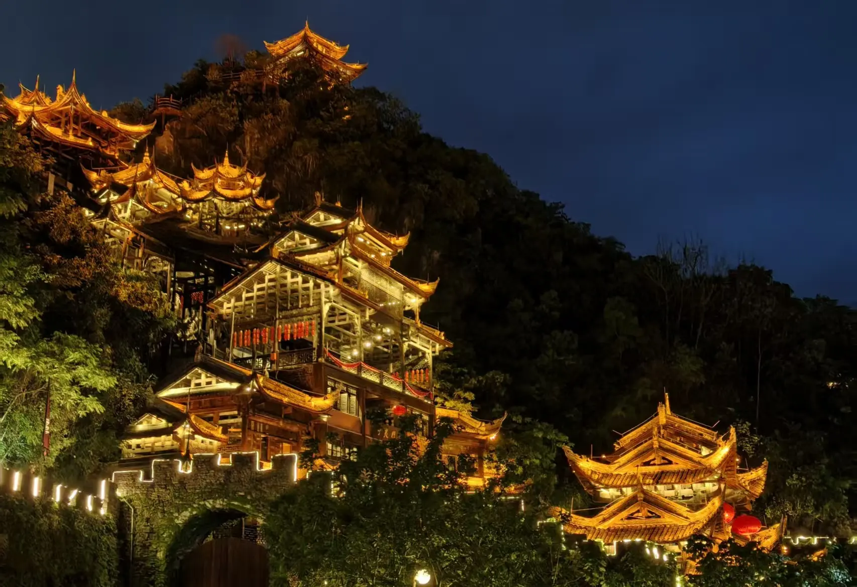蚩尤九黎城夜景