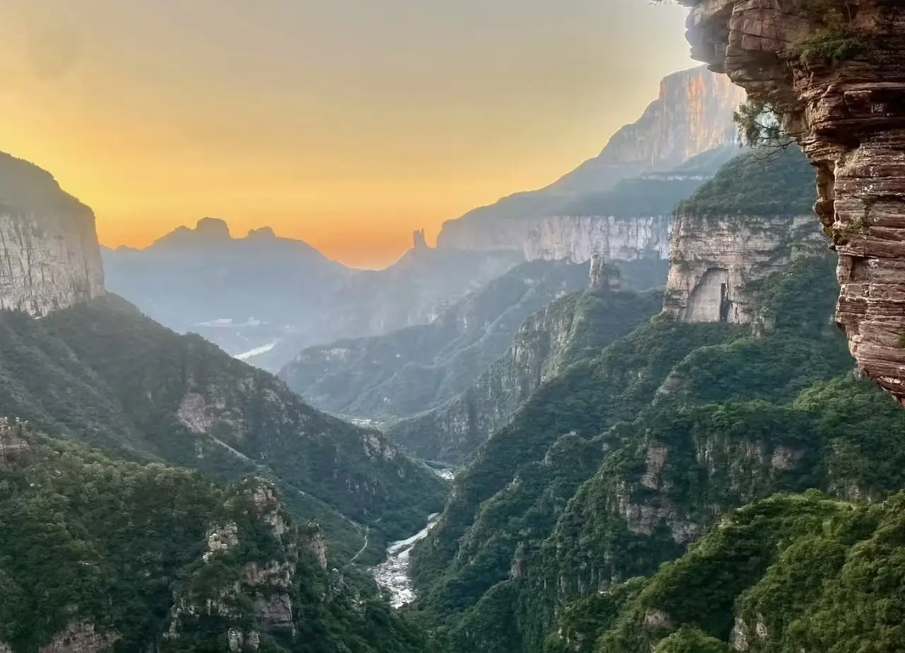 天界山